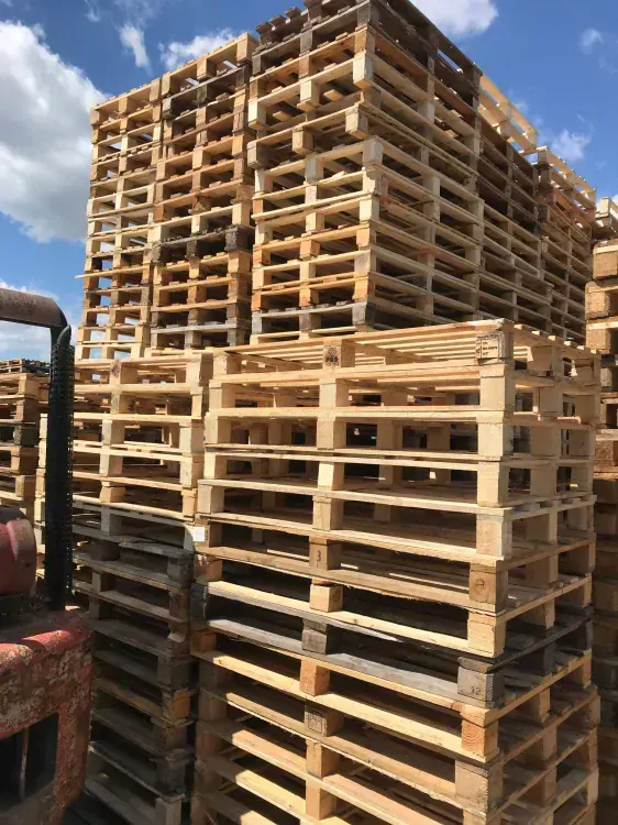 Dřevěná paleta STANDARD 1200x800 odlehčená světlá/tmavá mix